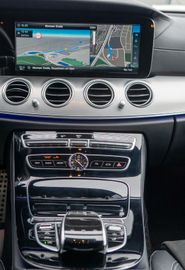 Fahrzeugabbildung Mercedes-Benz E220d T-Modell AMG-LINE BURM.|SOFTCL|360°|AMBIEN