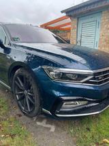 Volkswagen Passat Variant Vollausstattung 4MOTION  - Volkswagen Passat Variant: Blau, Motion