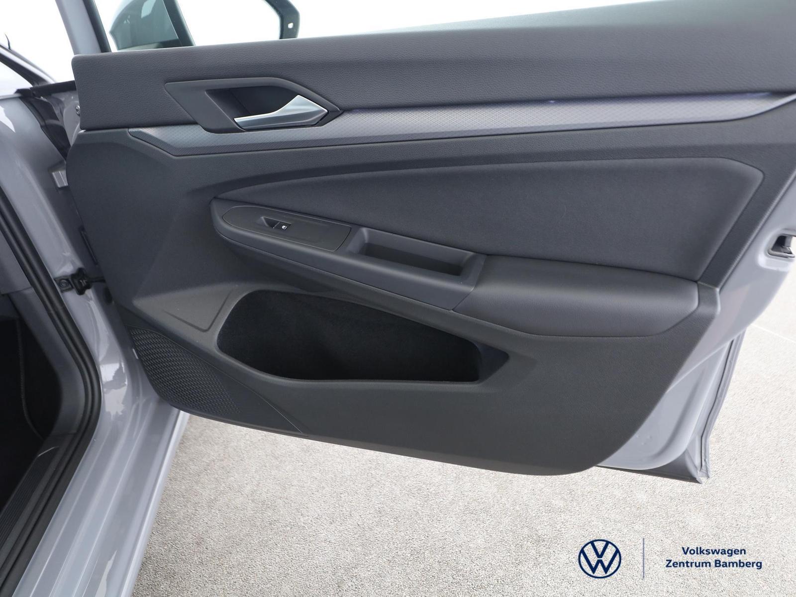 Volkswagen Golf VIII Variant 1.0eTSI Active DSG+HUD+RFK+ACC, миниатюра 15