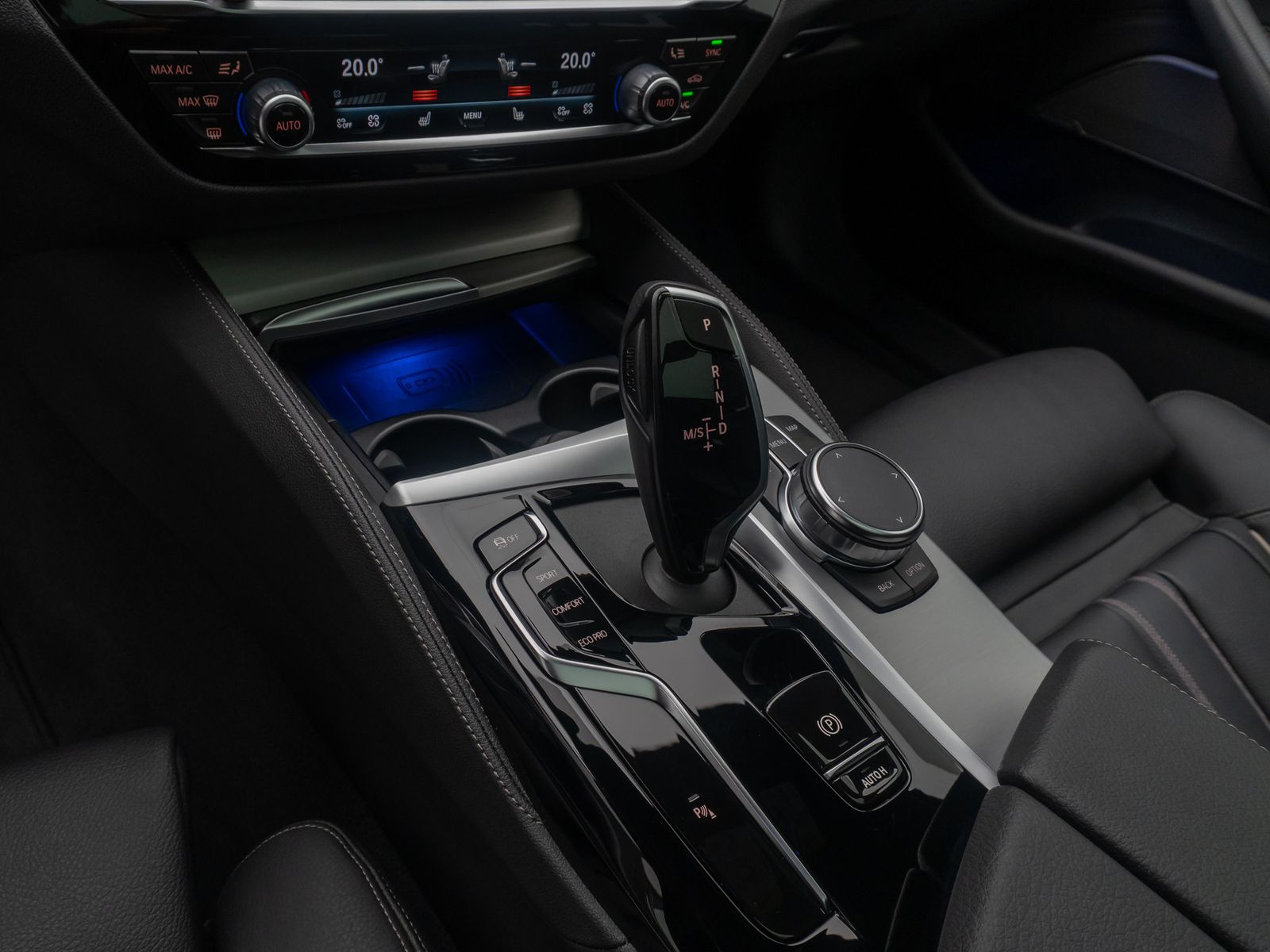 Fahrzeugabbildung BMW 540d xD M Sport Panoram Laser Kamera HUD DAB H/K