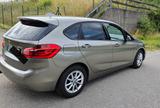 BMW 218 Active Tourer 218i Advantage, Navi, AHK, Alu - BMW 218 Active Tourer von privat