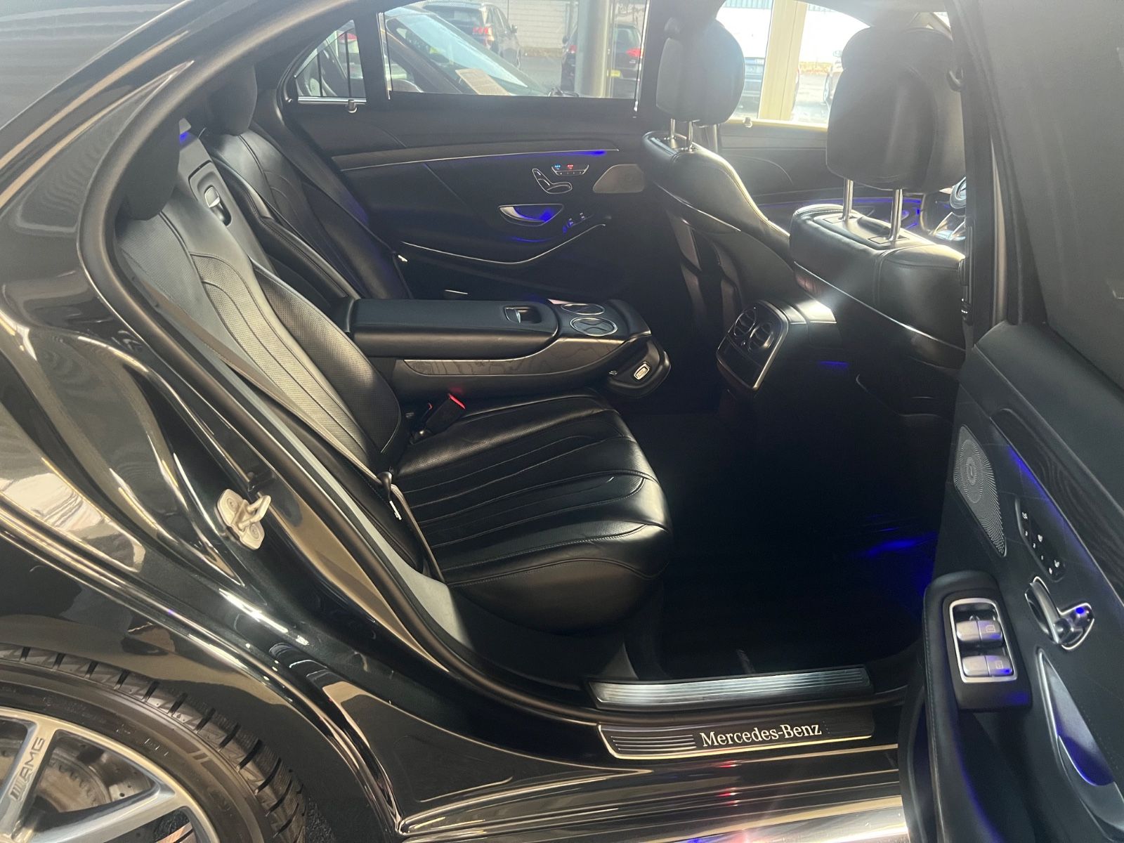 Fahrzeugabbildung Mercedes-Benz S 400 d 4Matic L AMG 63 *3D-Burmester*Magic-Sky*