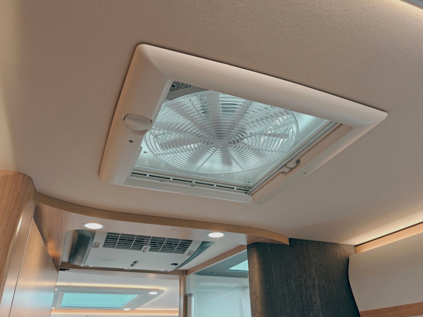 Fahrzeugabbildung HYMER / ERIBA / HYMERCAR B - KLASSE ML T 780 X - SANSIBAR® LTD. PTS MAGNO