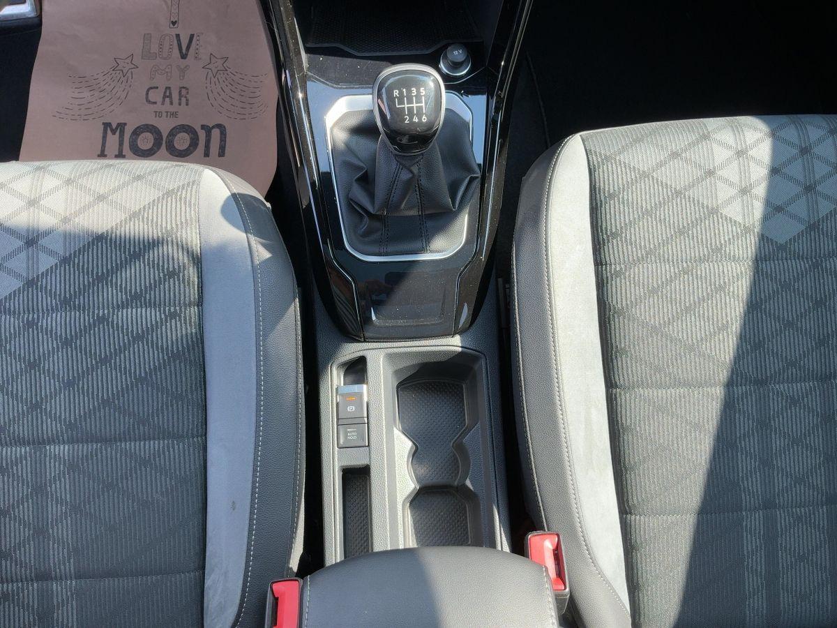 Volkswagen T-Roc 1.0 TSI R-Line MATRIX+NAV+APP+ACC+RFK+PANO, миниатюра 17