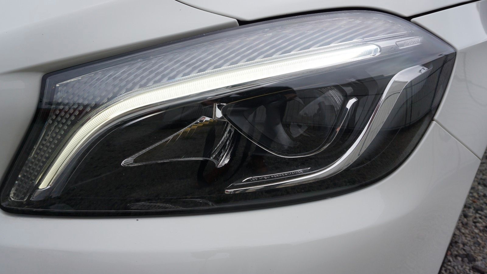 Fahrzeugabbildung Mercedes-Benz A 180d AMG Line T.Leder,LED, Navi,SH,PDC