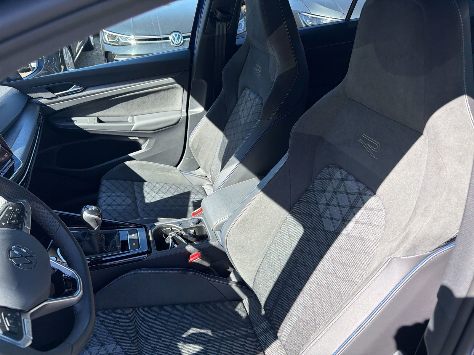 Golf R-Line eTSi Matrix Apple CarPlay AZV