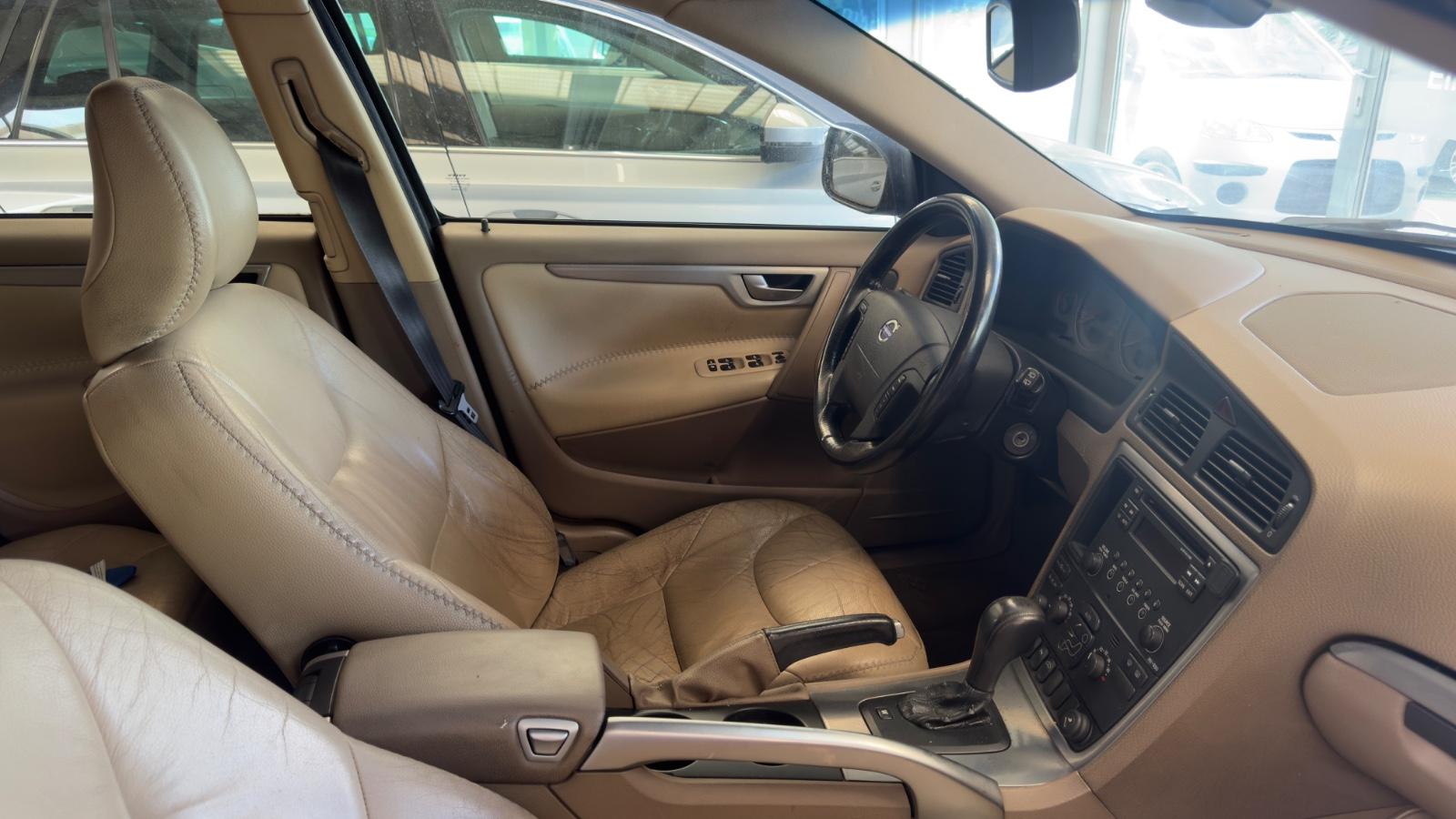 Volvo XC70 2006 — photo 12