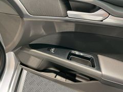 FORD Mondeo Titanium 211PS|SHZ|Assistenzsysteme|2.0L