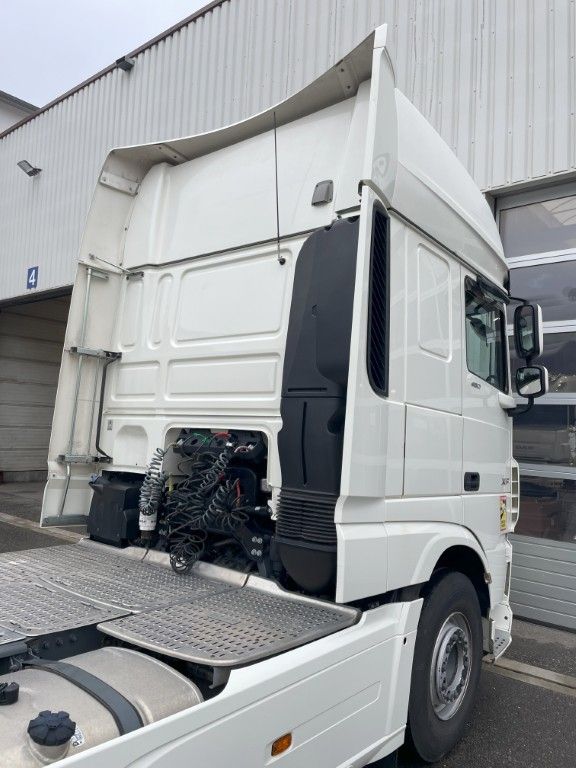 Fahrzeugabbildung DAF FT XF 480 SSC, Federung: Luft/Luft