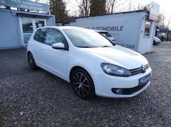 Fahrzeugabbildung Volkswagen Golf Highline Sportpaket Scheckheftgepflegt