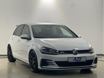 Volkswagen Golf - 4