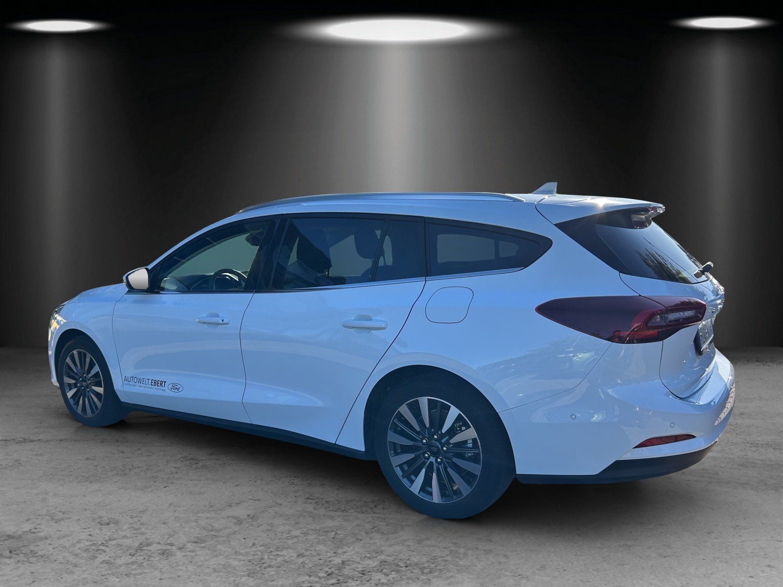 Fahrzeugabbildung Ford Focus Titanium x MHEV LED Schein. B&O Winter Pa.