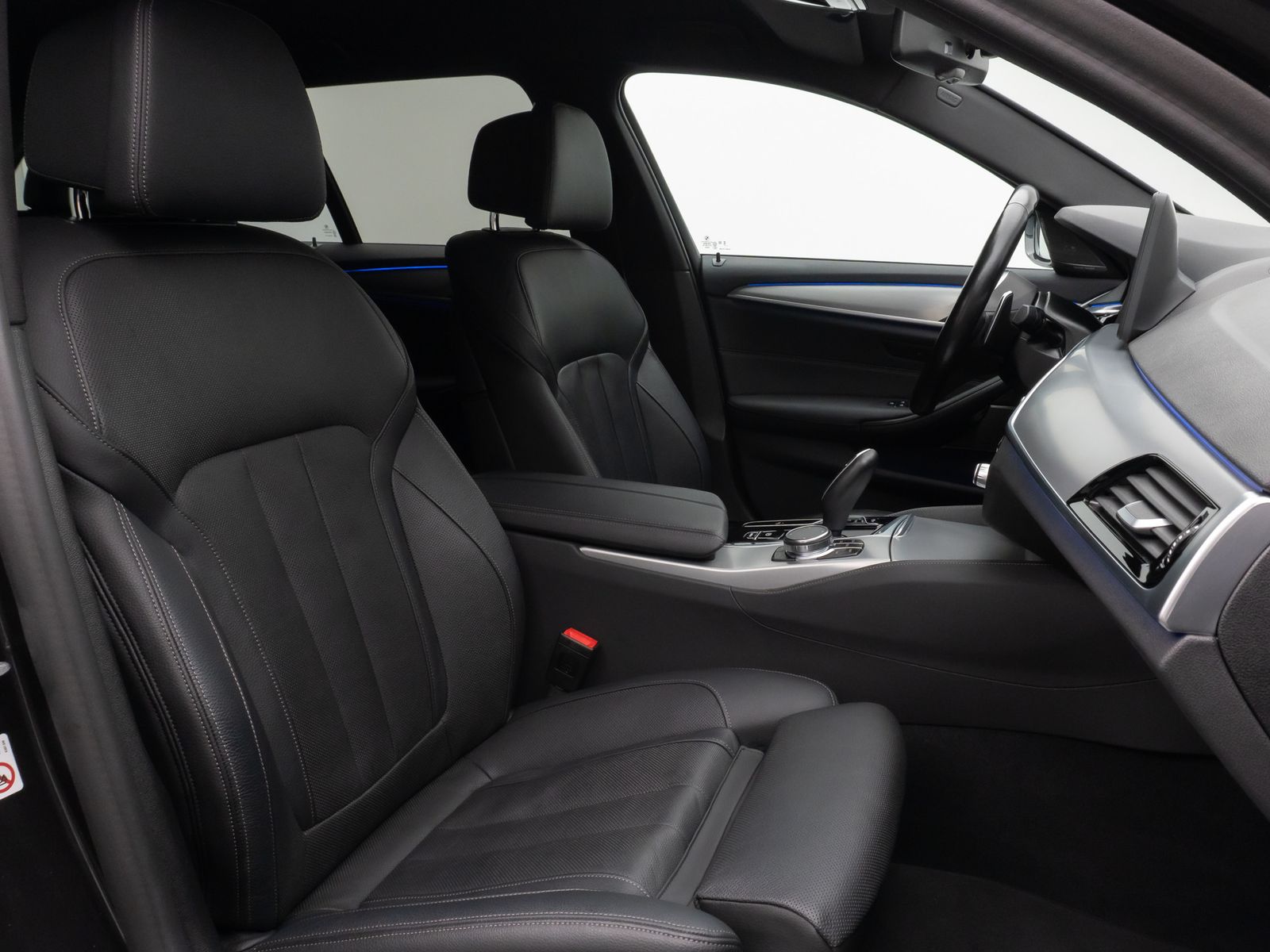 Fahrzeugabbildung BMW 540d xD M Sport Kamera HUD DAB H/K 4xKlima AHK