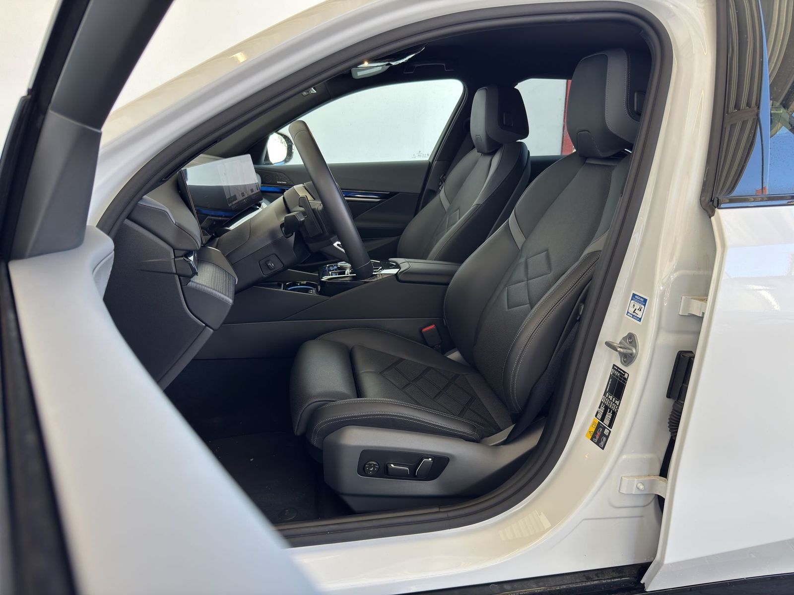 BMW i5 M60 xDrive Navi.LED.360°.KomfZg.ACC.Wireless foto 8