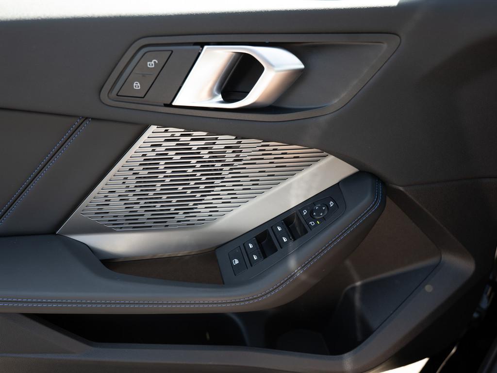 BMW 1 Series M-Sport PANO LED ACC NAVI KAMERA SHZ PDC, миниатюра 24