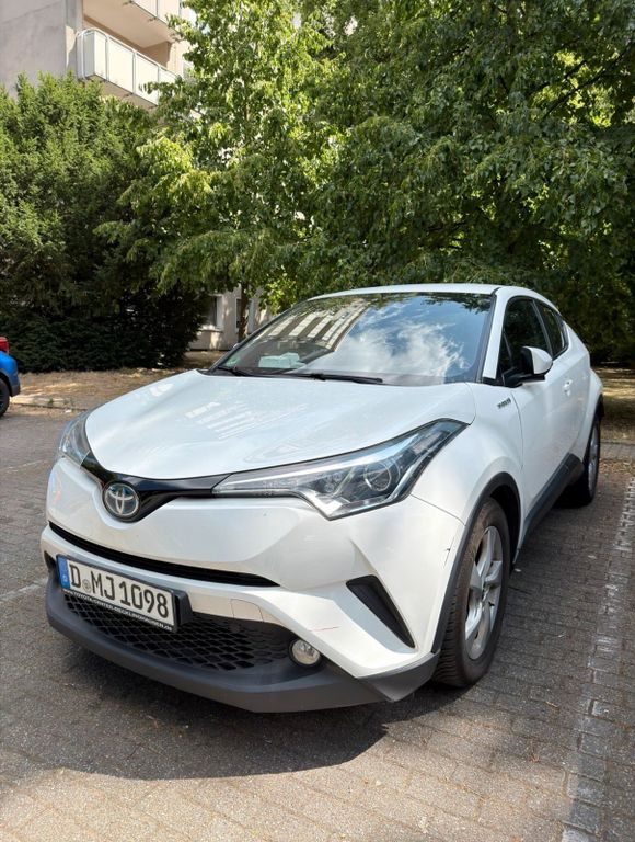 Image of Toyota C-HR