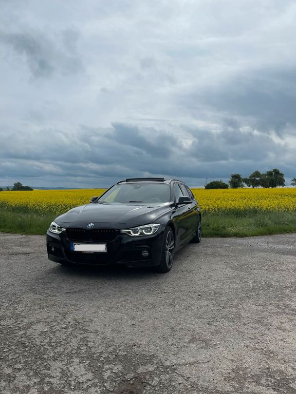 Image of BMW 330