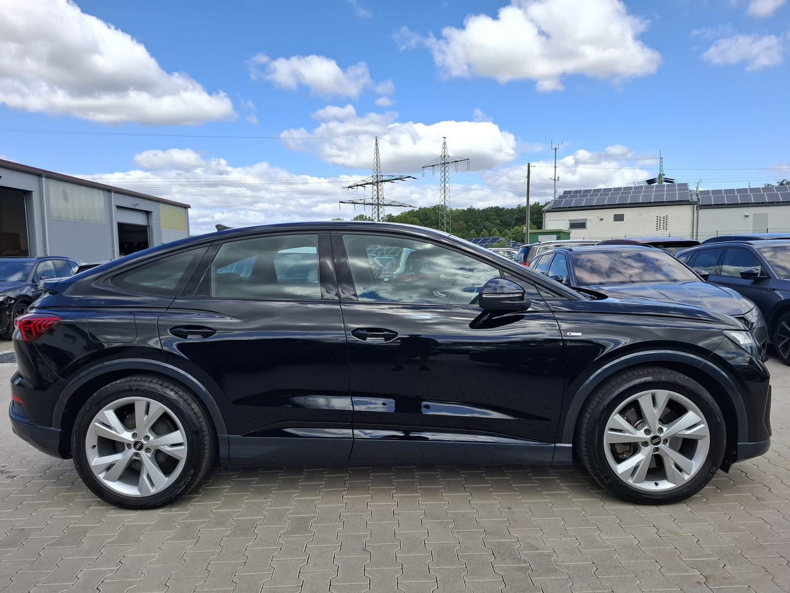 Fahrzeugabbildung Audi Q4 e-tron 40 Sportback S-Line ACC*DCC*KAM.*Optik