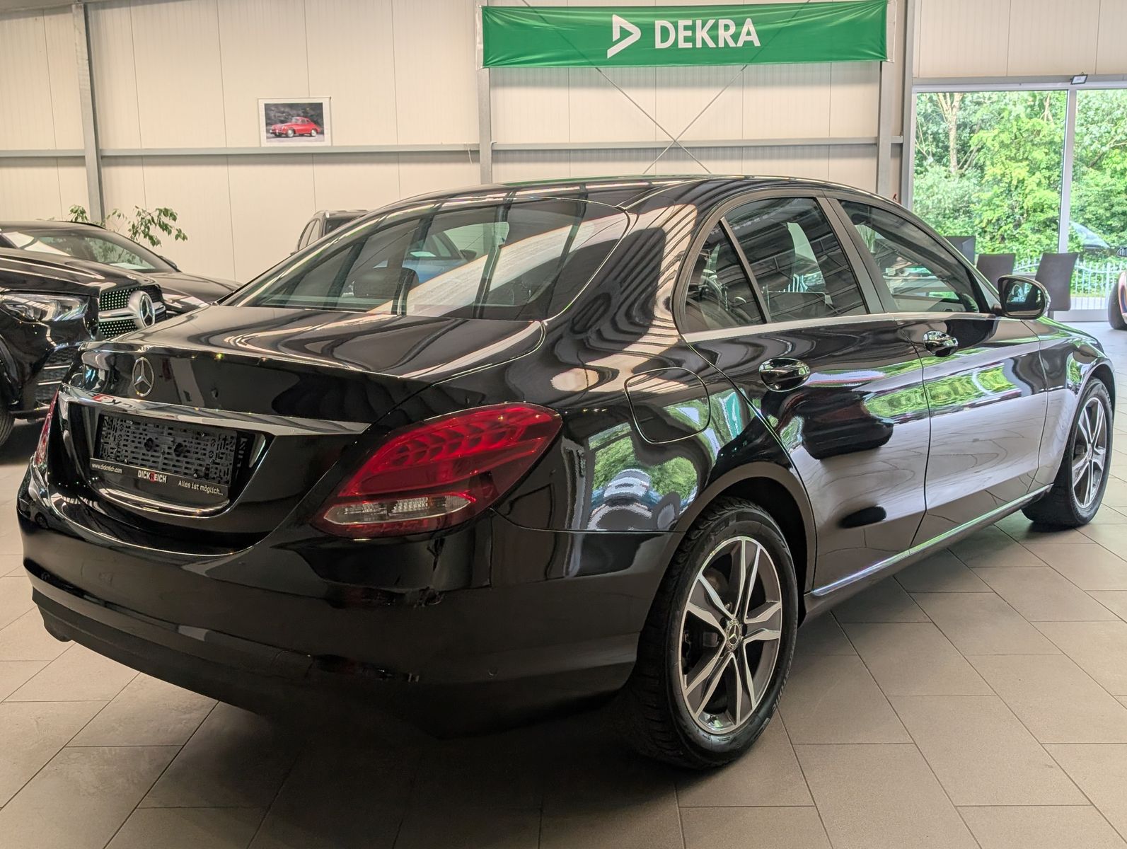Fahrzeugabbildung Mercedes-Benz C 180 d lim. LED Burmester SHZ Park-Paket Keyles