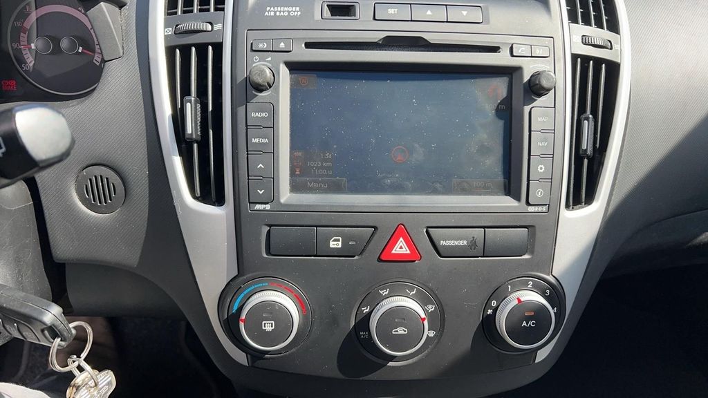 Kia cee'd / Ceed Sporty Wagon 1.4 CVVT Seven Leder n