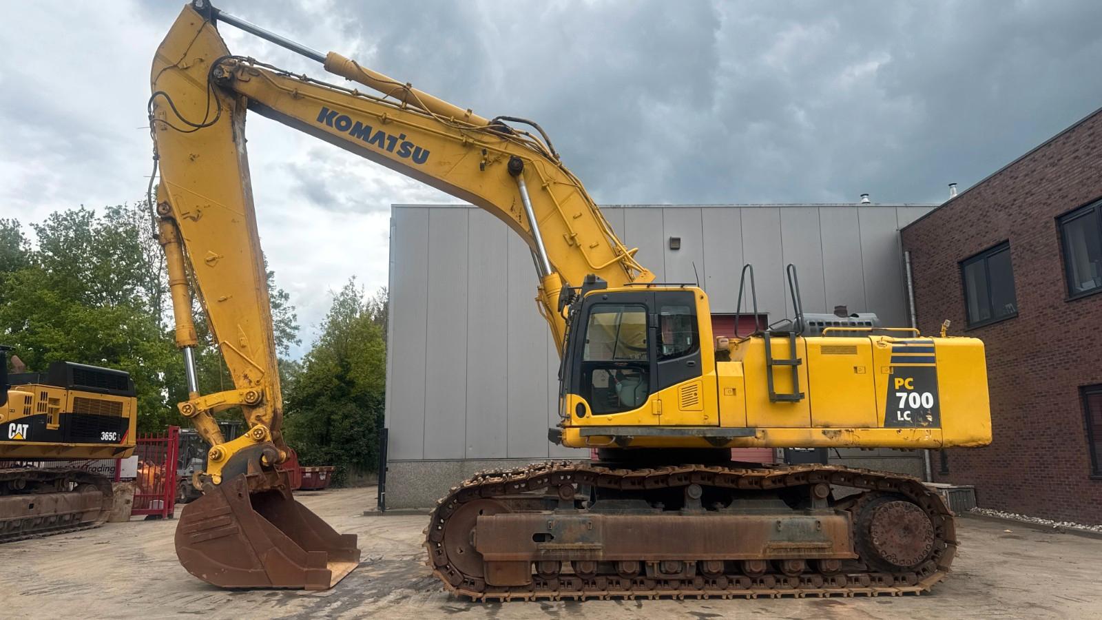 Komatsu PC700LC-8