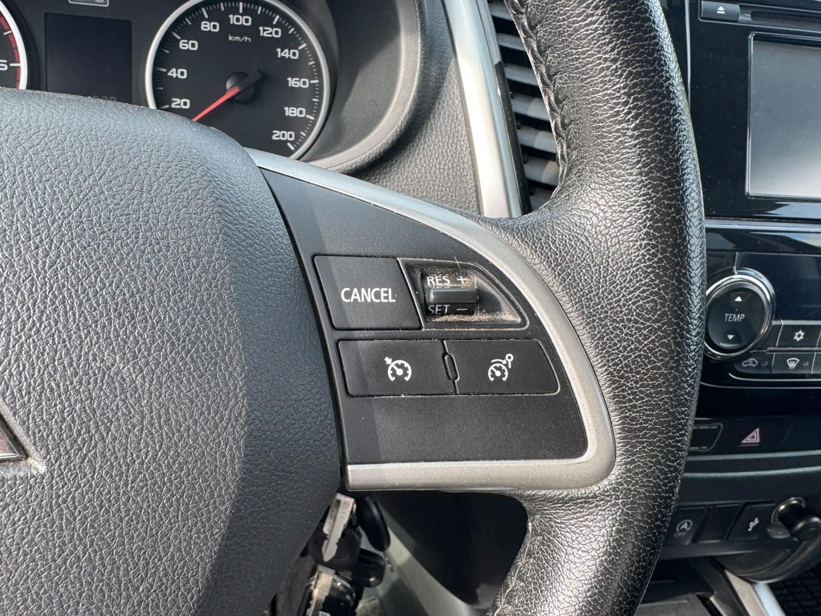 Mitsubishi L200 PLUS DOPPELKABINE 4WD ROADRANGER TÜV 10/27