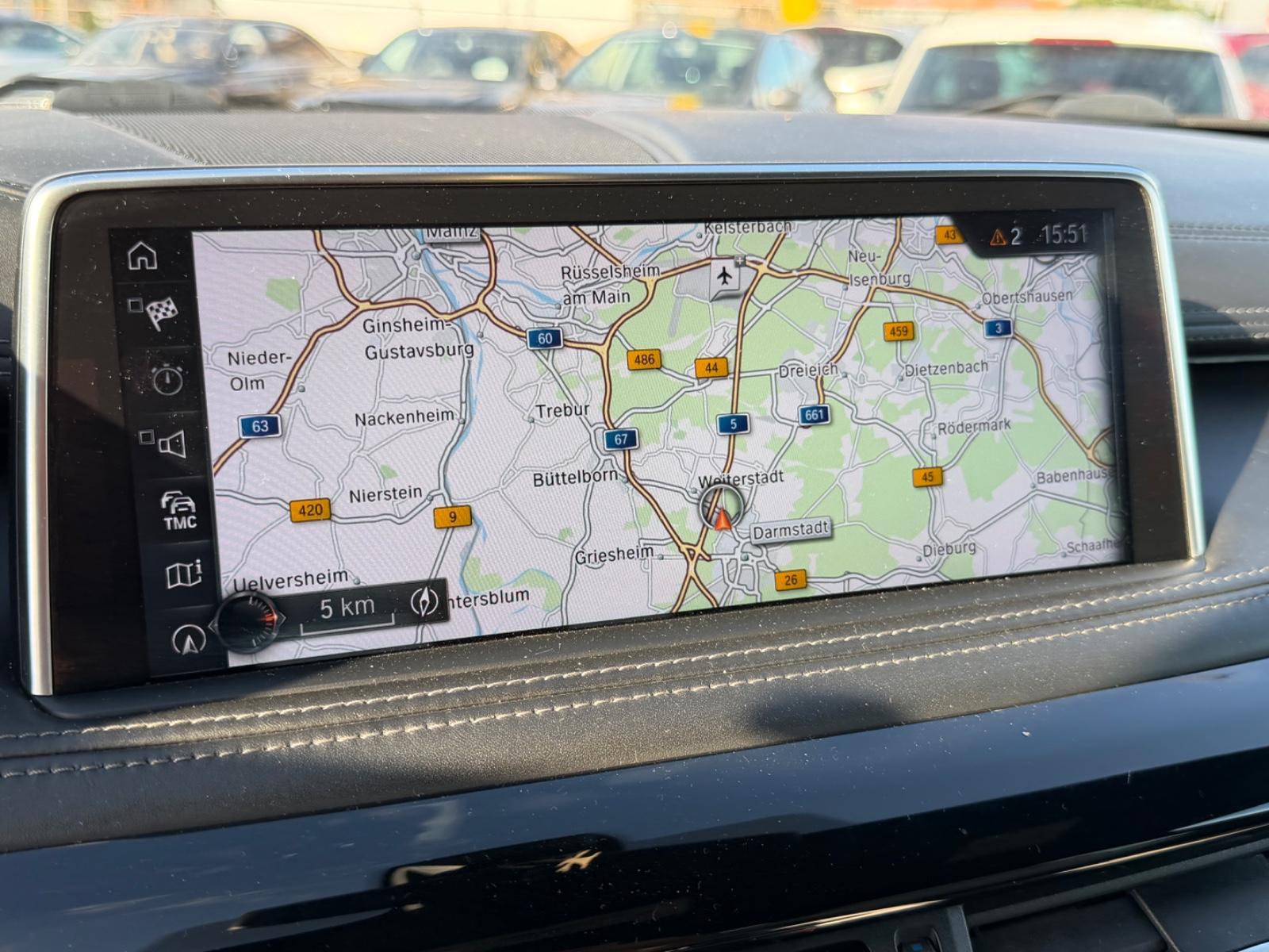 BMW X6 xDrive 50 i  M* Unfallfahrzeug* GSD/Navi/360*
