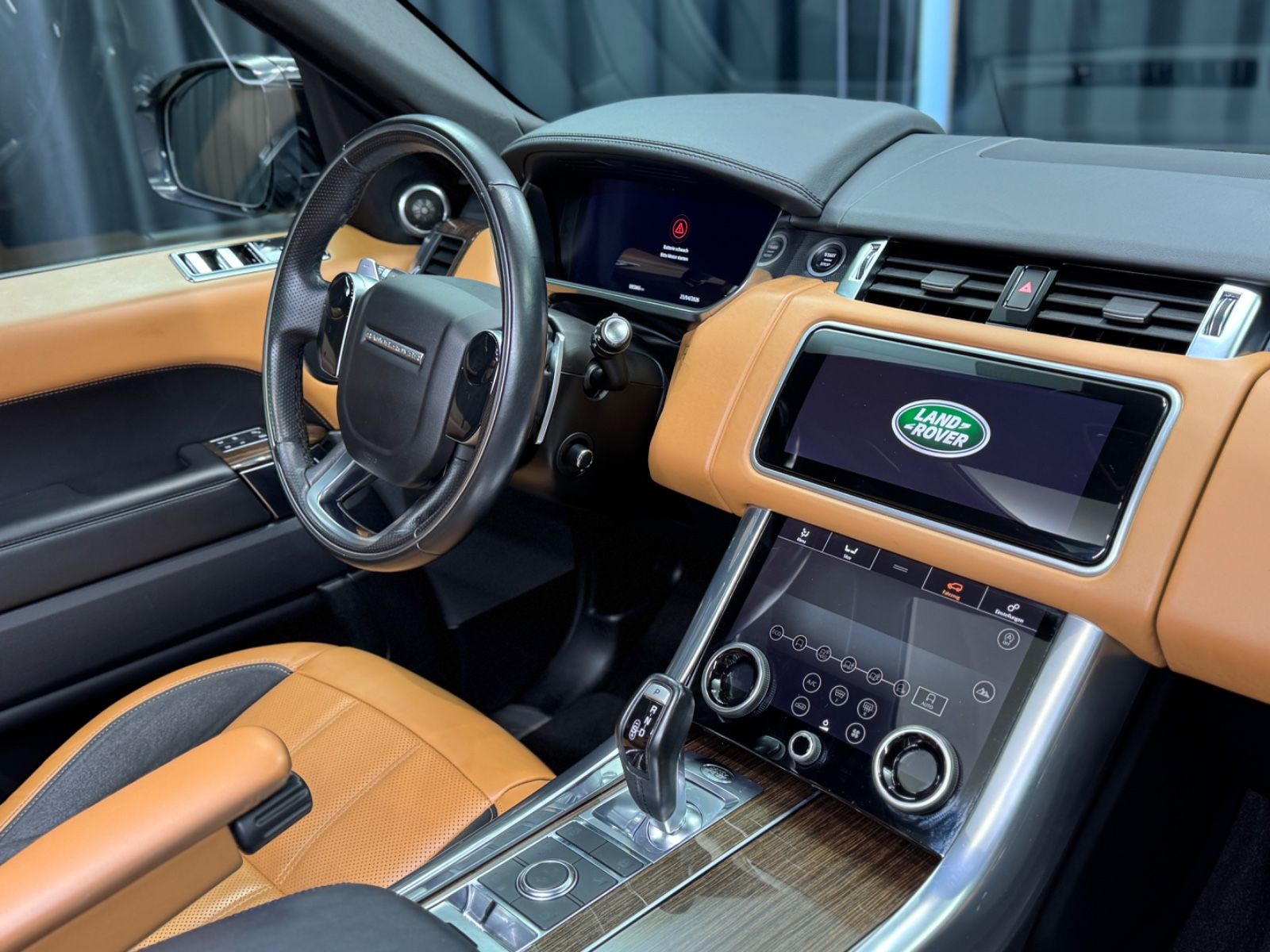 Fahrzeugabbildung Land Rover Range Rover Sport HSE Dynamic|MERIDIAN|360°|HuD