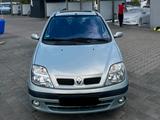 Renault Verkaufe einen Renault in einem sehr guten... - gebrauchte Renault Scenic aus dem Jahr 2001