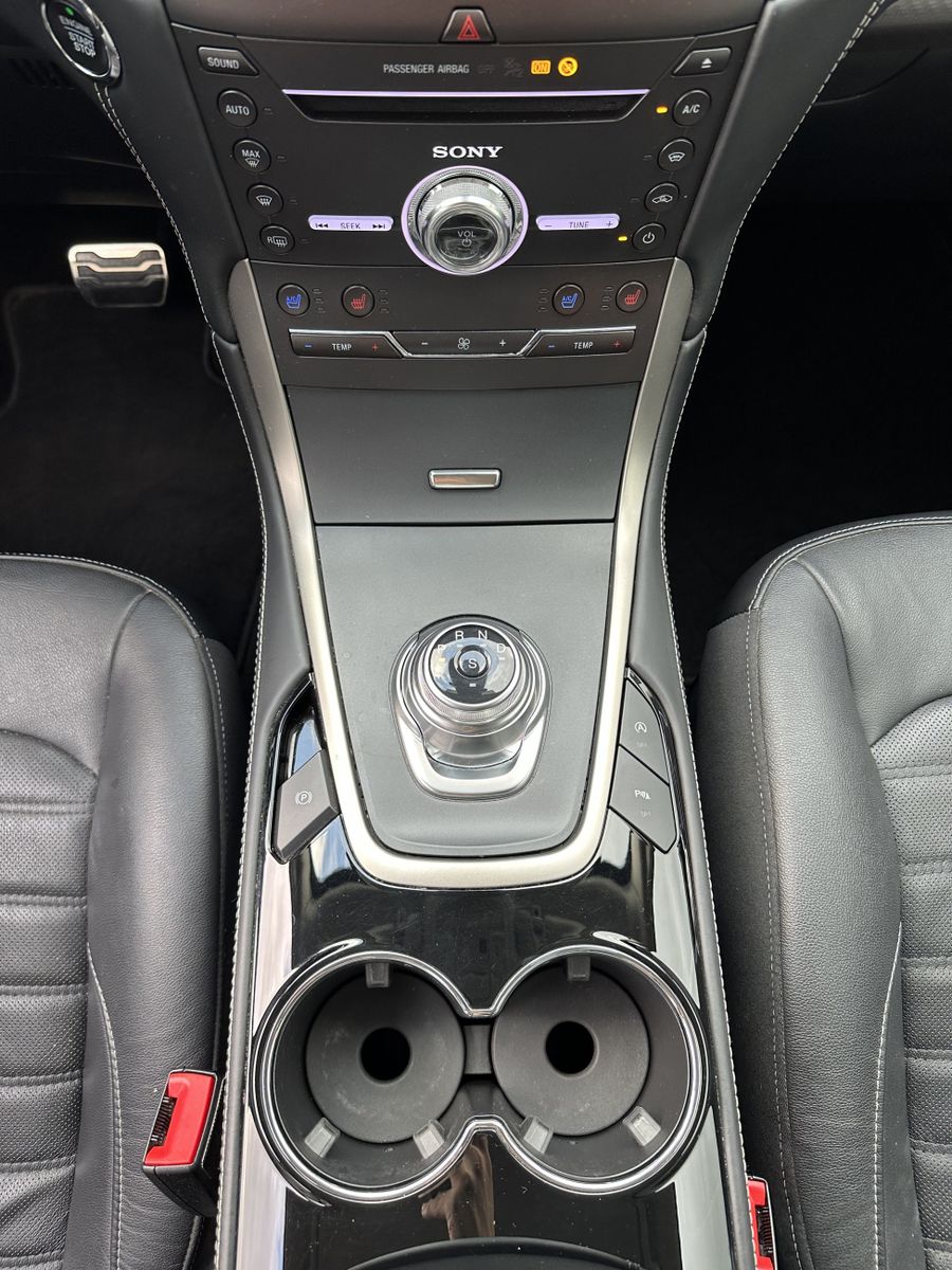 Fahrzeugabbildung Ford Galaxy 2.0 EB Aut. 7-Sitzer Titanium NAV+LED+AHK