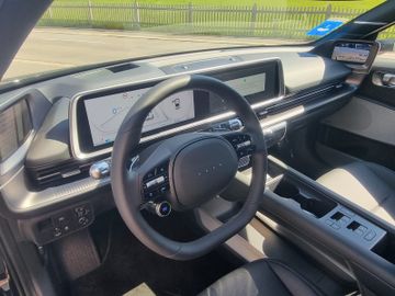 Fahrzeugabbildung Hyundai IONIQ 6 4WD 77,4 325PS UNIQ digitale ASP PanoD.