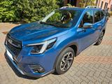 Subaru Forester 2.0 e-Boxer MHEV CVT Lineartroni - blaue Subaru Forester