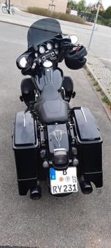 Harley-Davidson FLHX "Street Glide" - CHOPPER