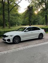 BMW 320i M Sport Automatik M Sport - BMW 320 von privat