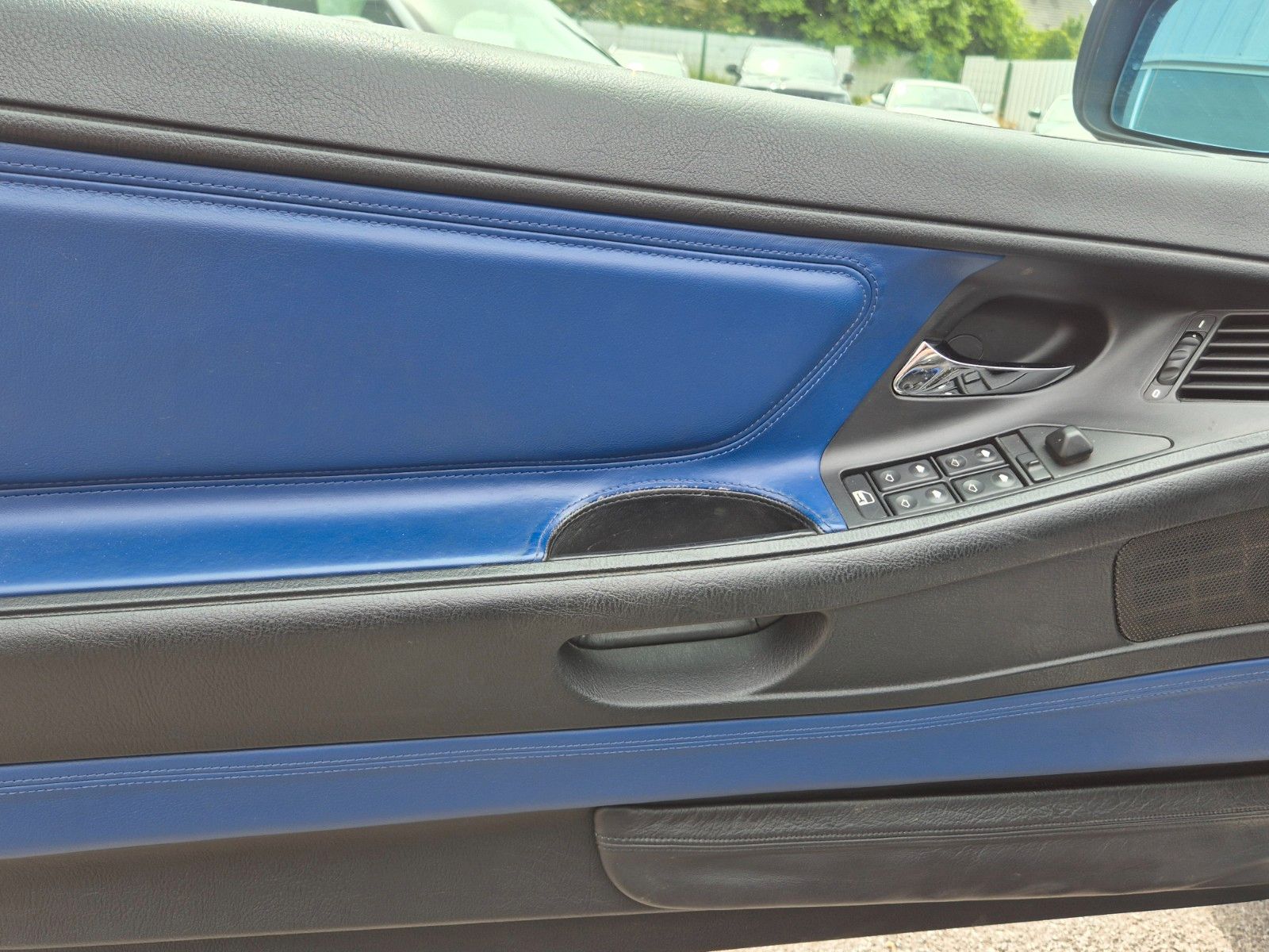 Fahrzeugabbildung BMW 850Ci/Deutsch/Sammler/Individual Interieur