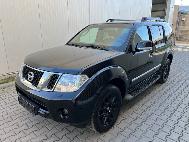 Nissan Pathfinder 3.0 dCi LE.Navi.Kamera.SHZ.7 Sitzer