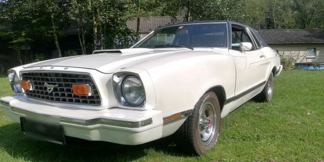 Ford Mustang Ghia 2,8 V6 Oldtimer Leder et...