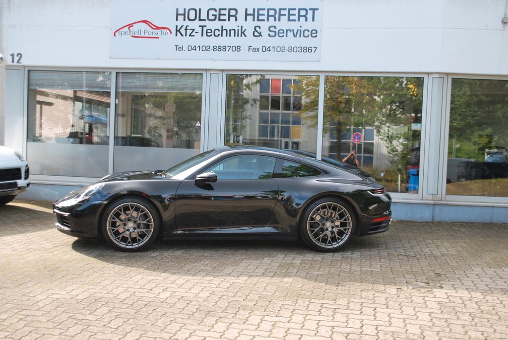 Image of Porsche 992
