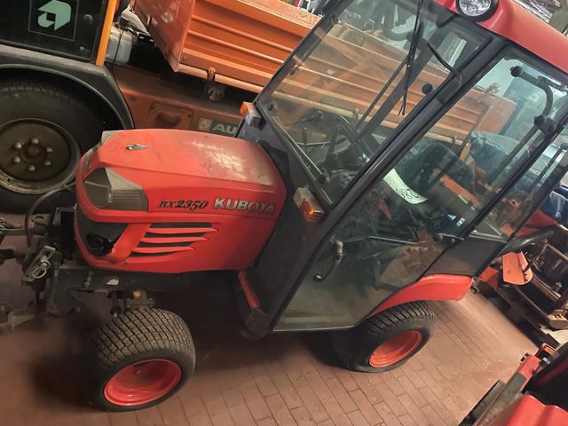 Kubota BX   2350   Winterdienst