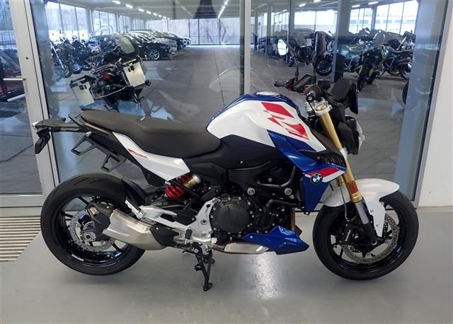 BMW F 900 R Premium Selection !