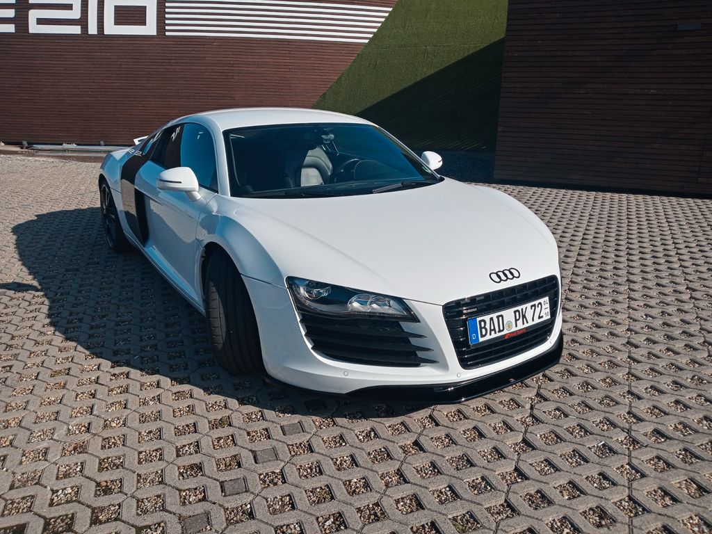 Audi R8