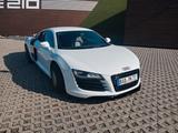 Audi R8 4.2 FSI S tronic quattro - - scheckheftgepflegte Audi R8