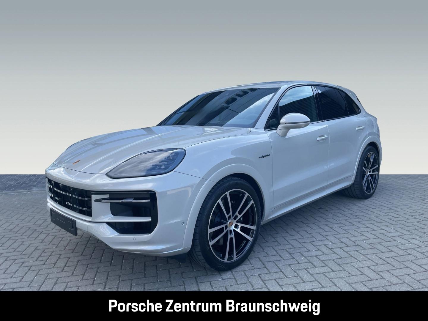 Porsche Cayenne E-Hybrid HA-Lenkung Head-Up Sportabgas