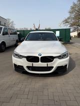 BMW F30 330D M Paket | Carplay |Ambiente Beleuchtung - BMW 330 Limousine 330d m paket mit Diesel-Antrieb