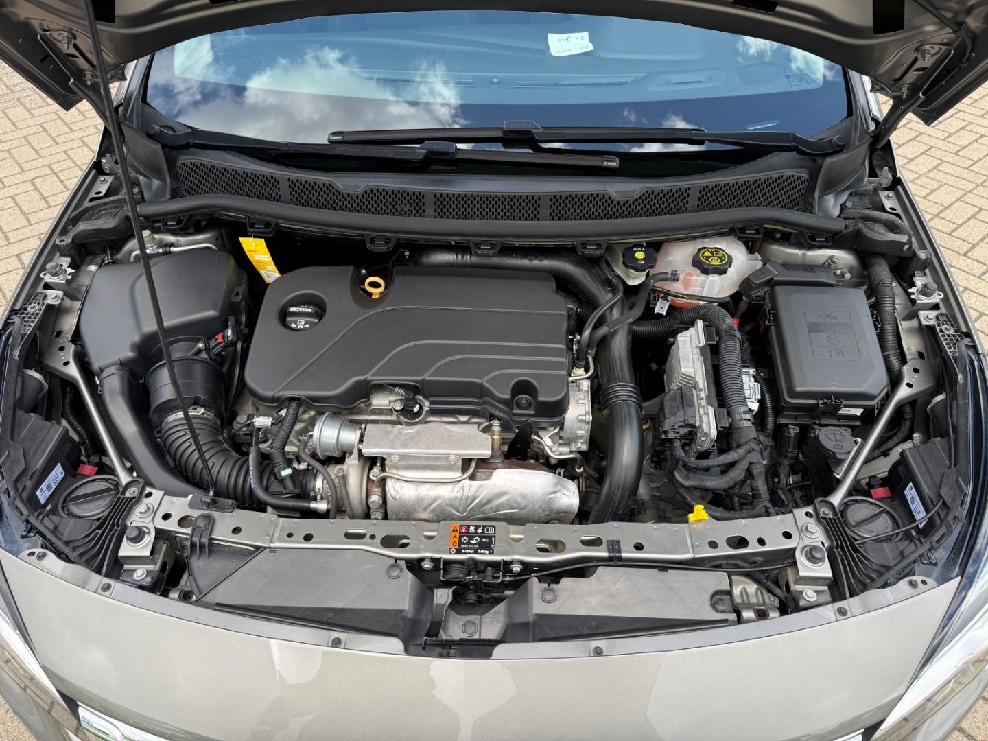 Fahrzeugabbildung Opel Astra K Edition Navi CarPlay  VZE GJR Musikstrea