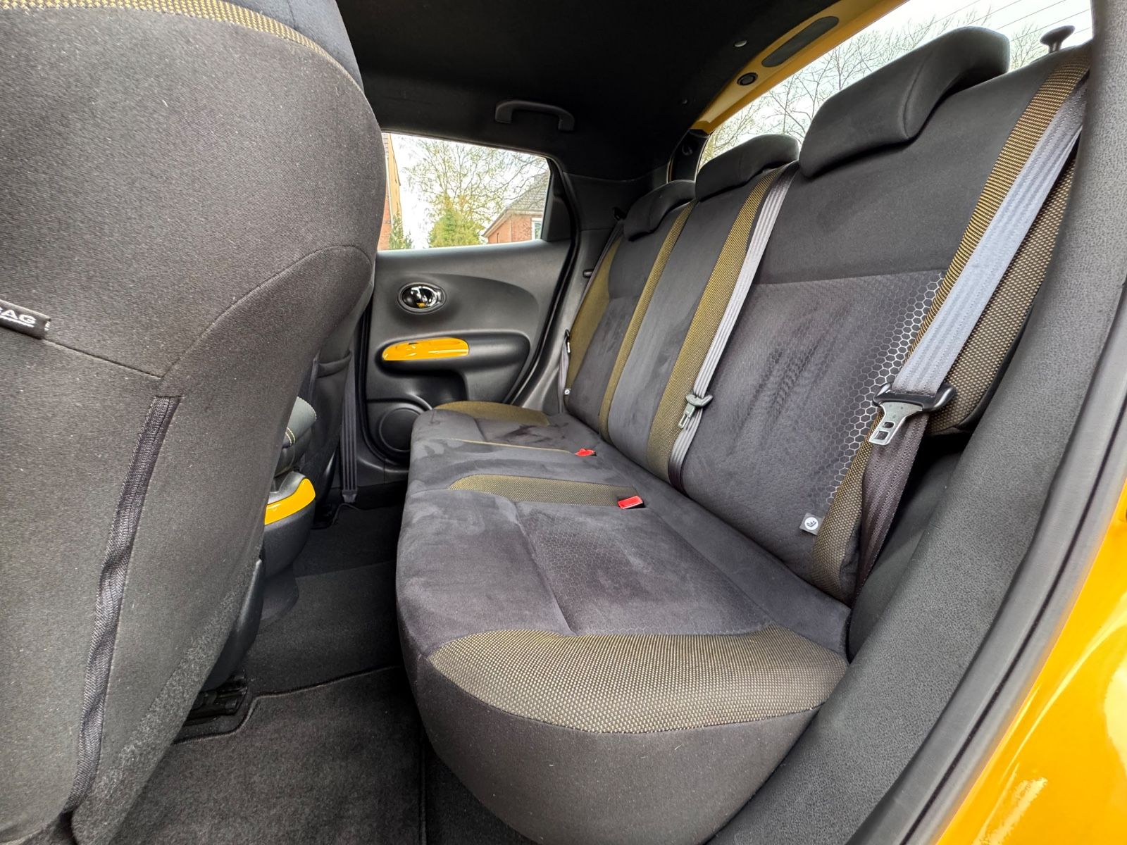 Juke*AHK*Temp*BT*Klimaaut.*Nav*Alcantara*Kamera*