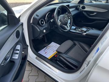 صورة 7 لـ 2020 Mercedes-BENZ C 220