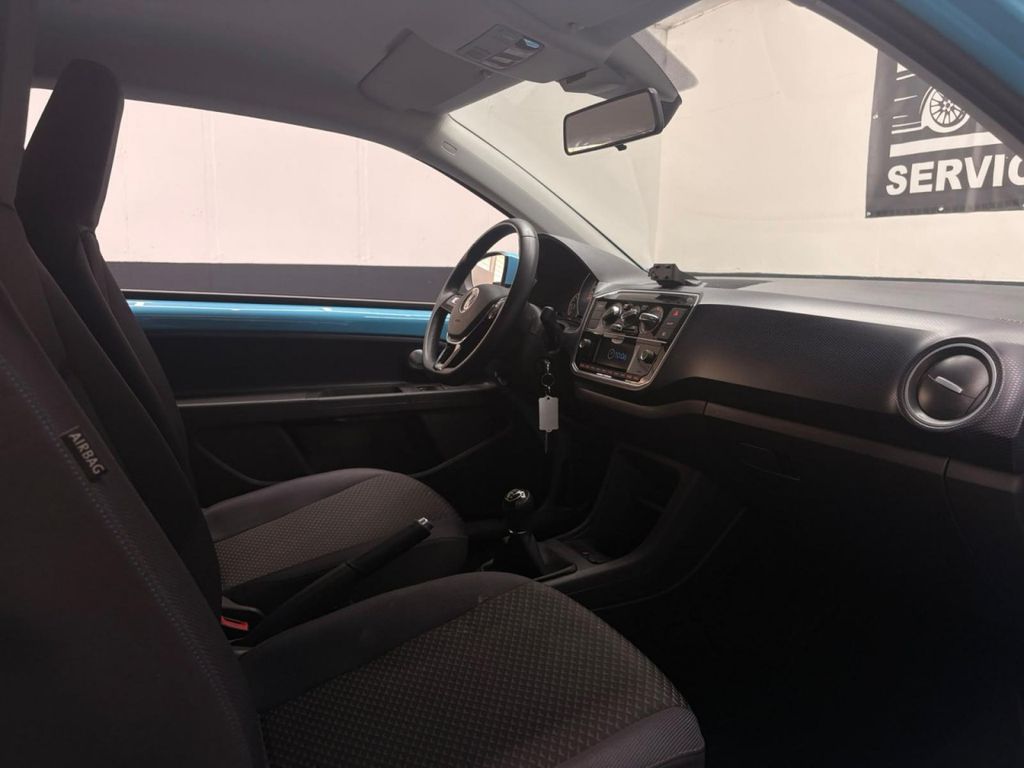 VW up! United ISOFIX KLIMAA 8-FACH DAB SPURHALTEASS VW up! United ISOFIX KLIMAA 8-FACH DAB SPURHALTEASS