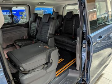 Ford Tourneo Custom 2.0 EcoBlue L1 Titanium