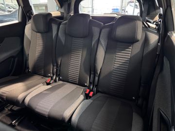 Peugeot 5008 - 9